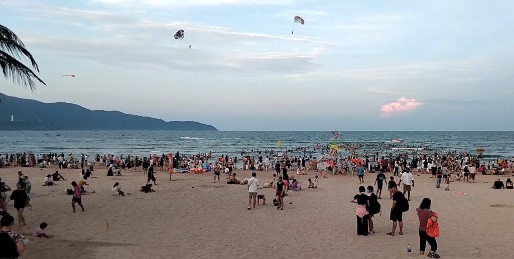 Da Nang Beach 1 May 2026 late afternoon